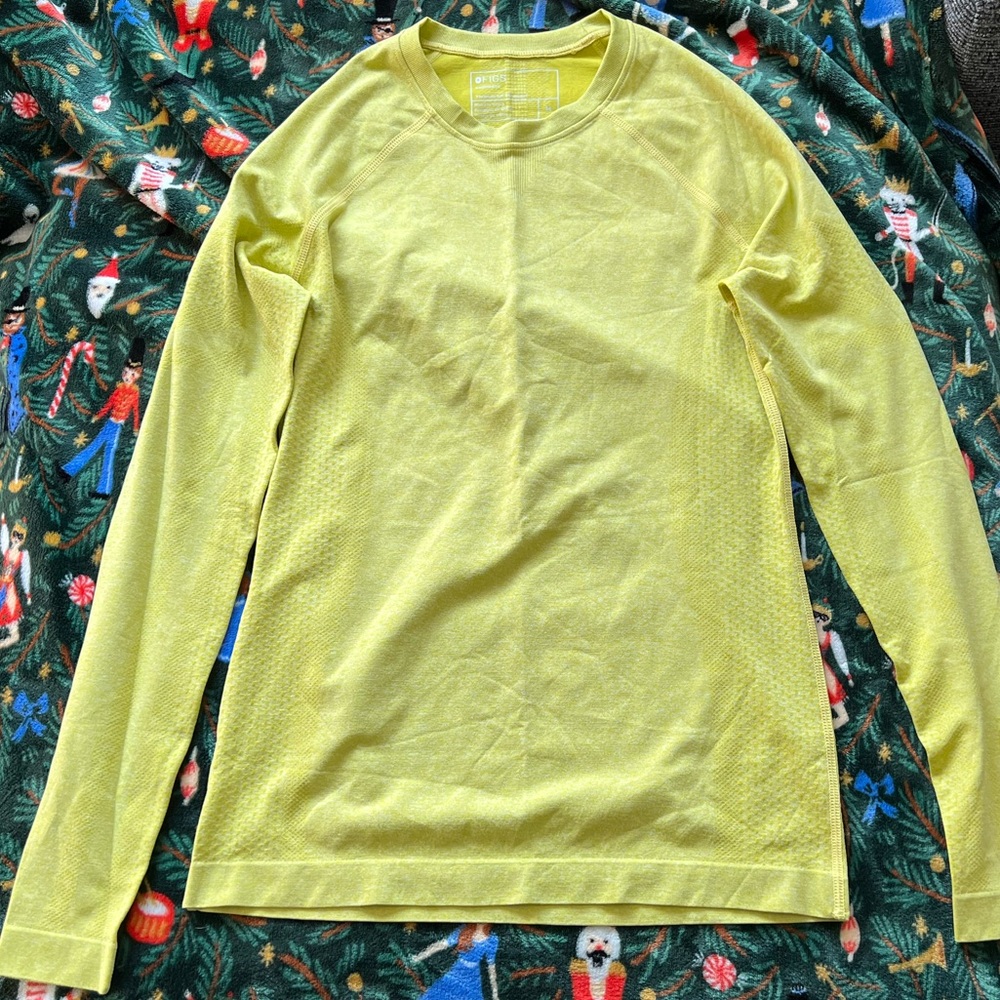 Figs women’s salta seamless long sleeve underscrub top